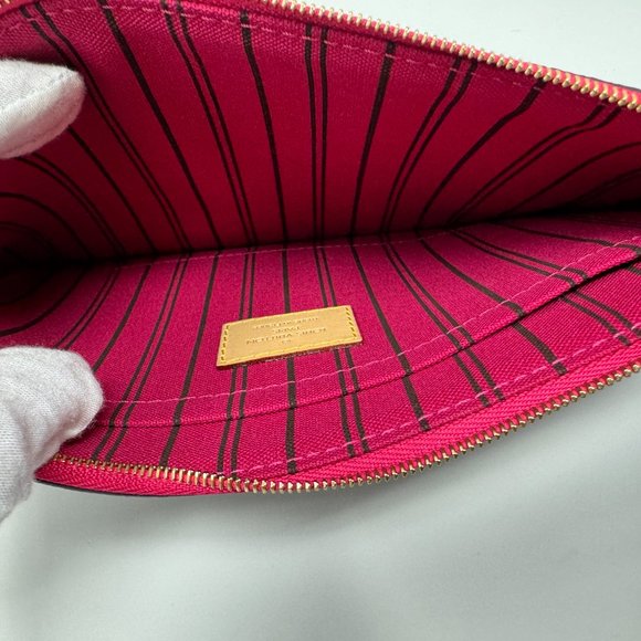 Authentic Louis Vuitton Monogram Neverfull MM Pochette (No strap) - Picture 6 of 6